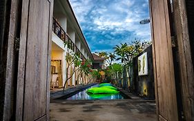 Blue Marlin Dive Resort Trawangan